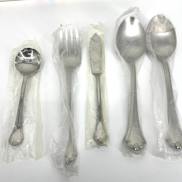 Vintage Oneida USA and Canada Midtowne New Old Stock 5 Piece Serving Set - Picture 6 of 9